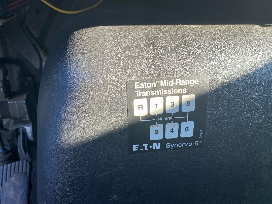 2002 INTERNATIONAL 4300 - Image 12